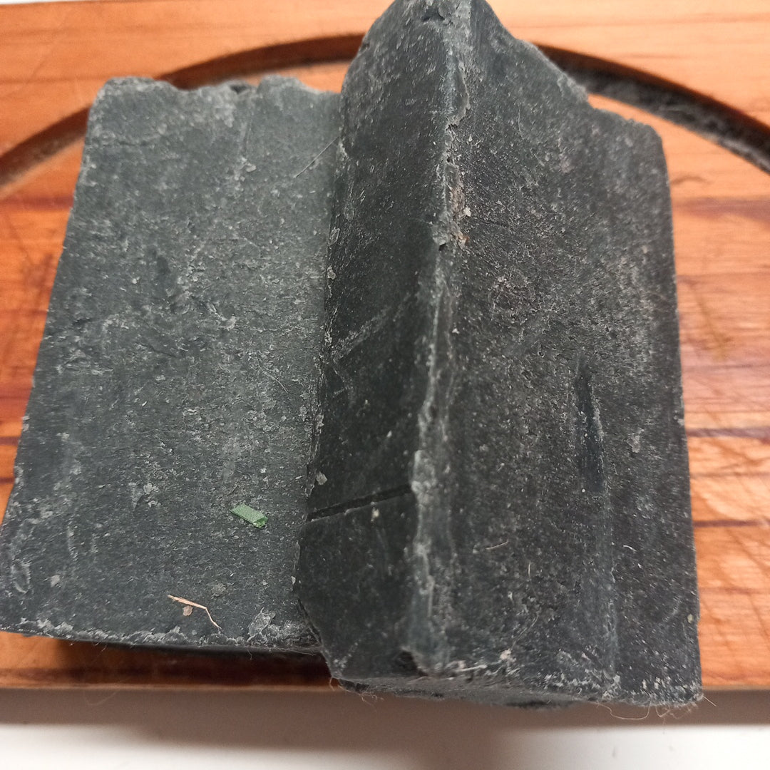 Jabón con Aceite de Oliva: Carbón Activo