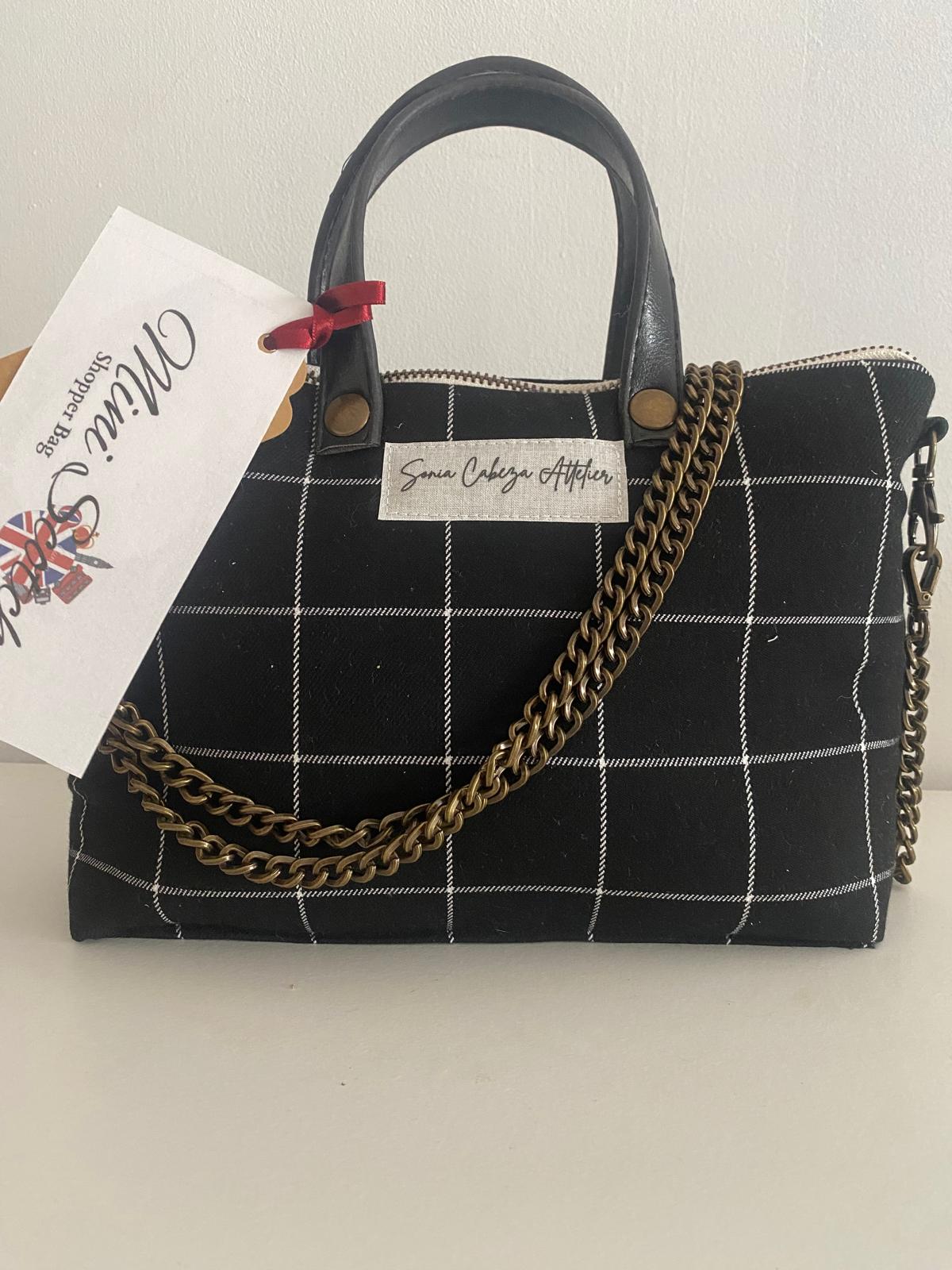 Mini Scotch's "Black & White"