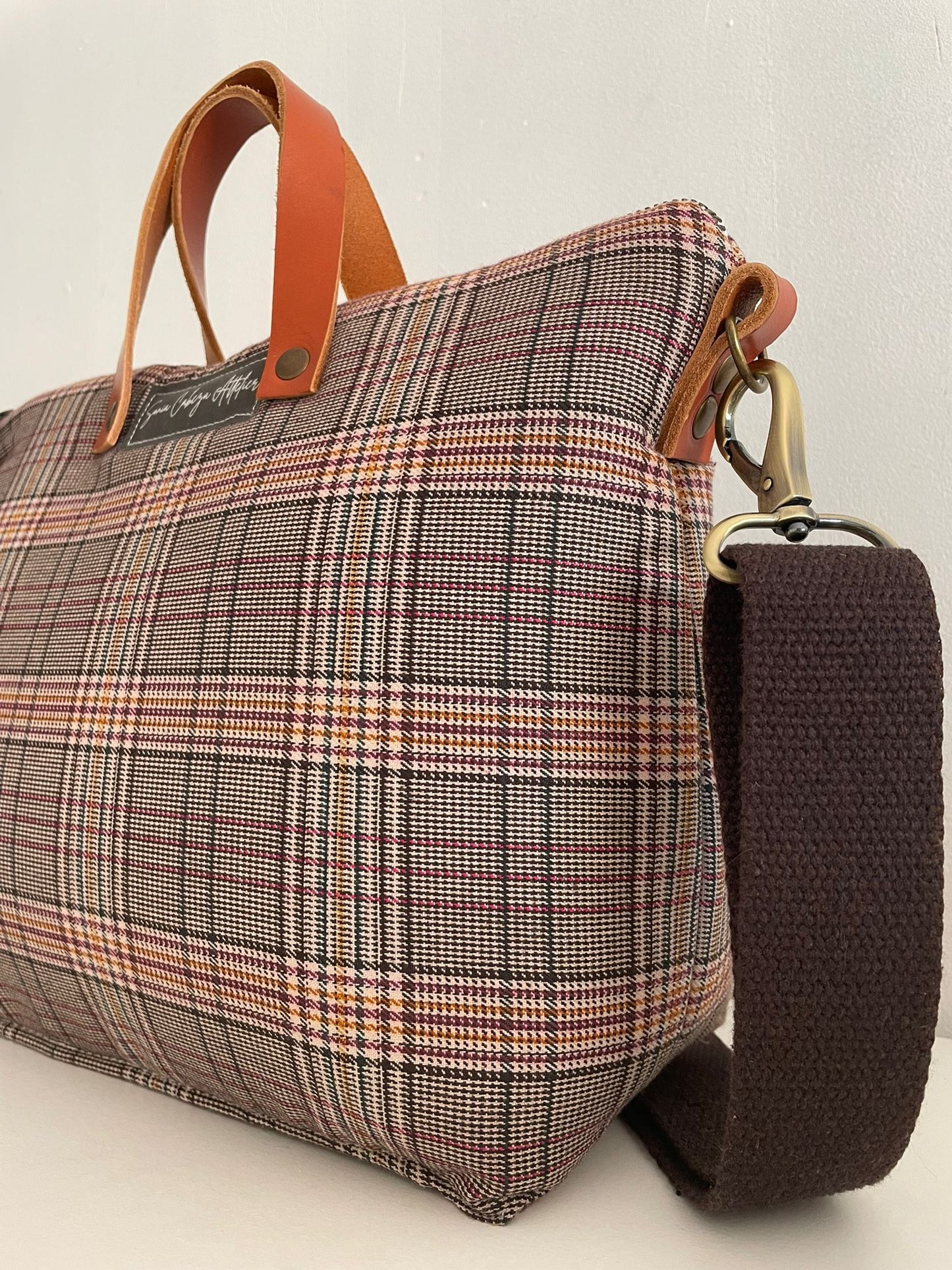 Scotch's Crossbody "Prince of Wales Brown"